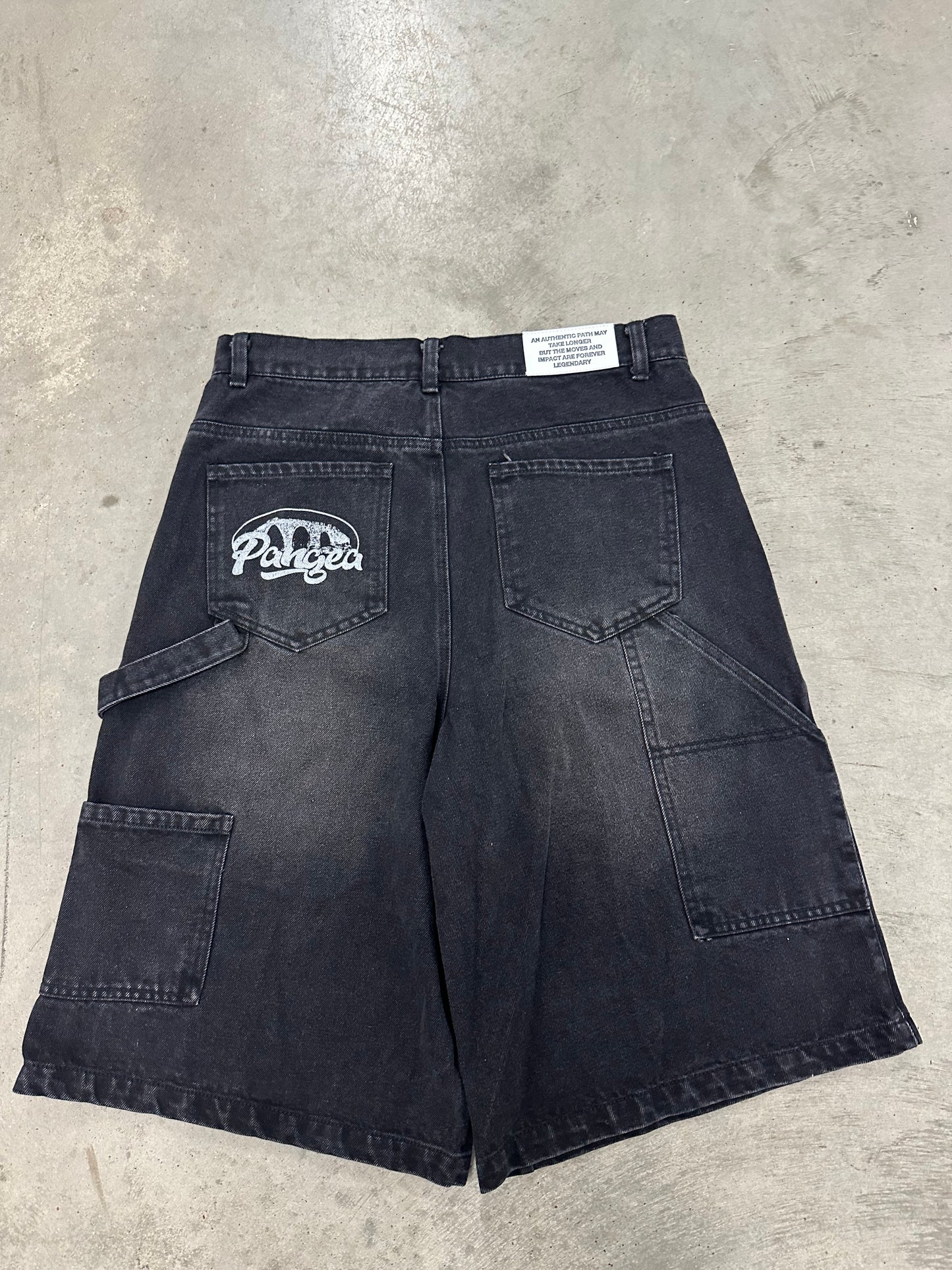 Pangea “Finesse” Jorts